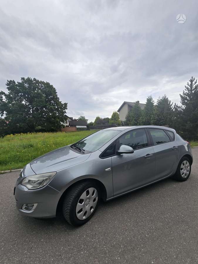 Opel Astra, 1.4 l., Хэтчбек