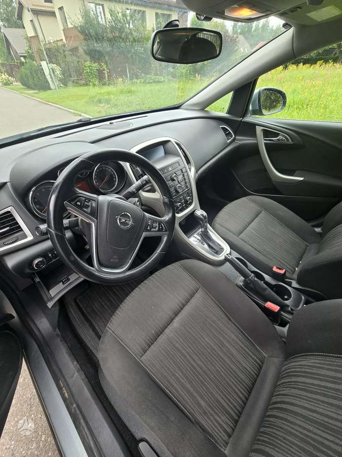 Opel Astra, 1.4 l., hatchback