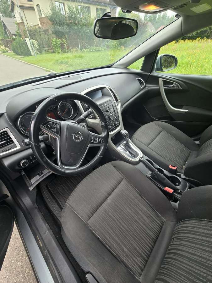 Opel Astra, 1.4 l., Хэтчбек