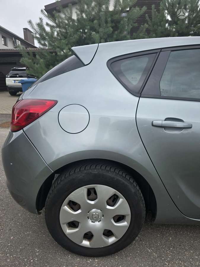 Opel Astra, 1.4 l., Хэтчбек