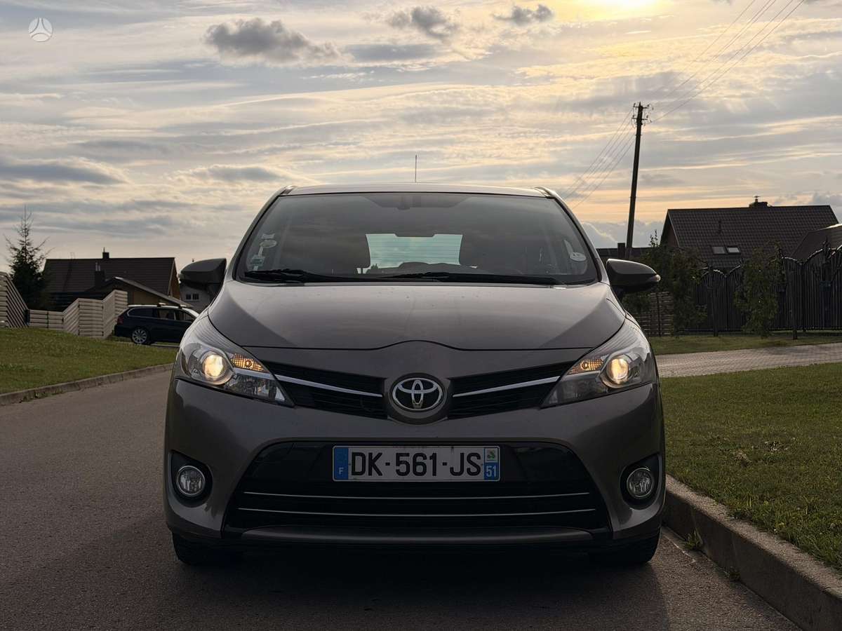 Toyota Verso - 11