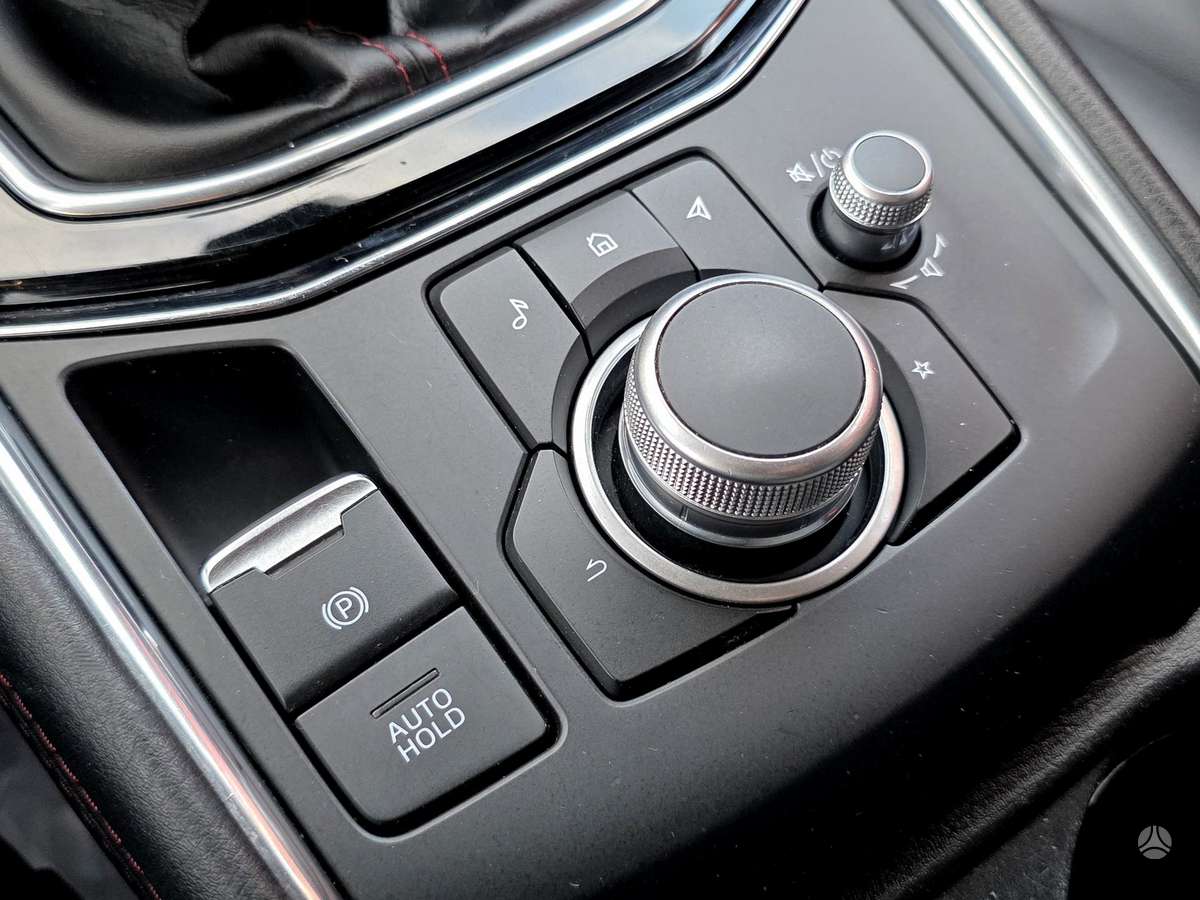 Mazda CX-5, 2.2 l., off-road / crossover