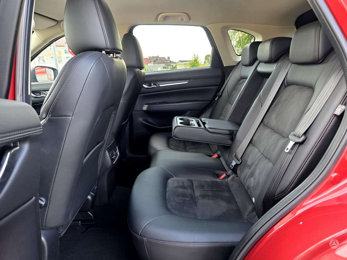 Mazda CX-5, 2.2 l., off-road / crossover