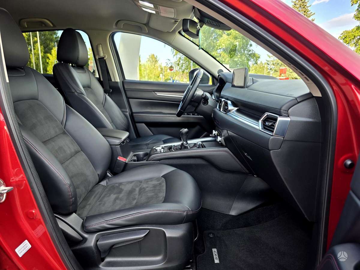 Mazda CX-5, 2.2 l., off-road / crossover