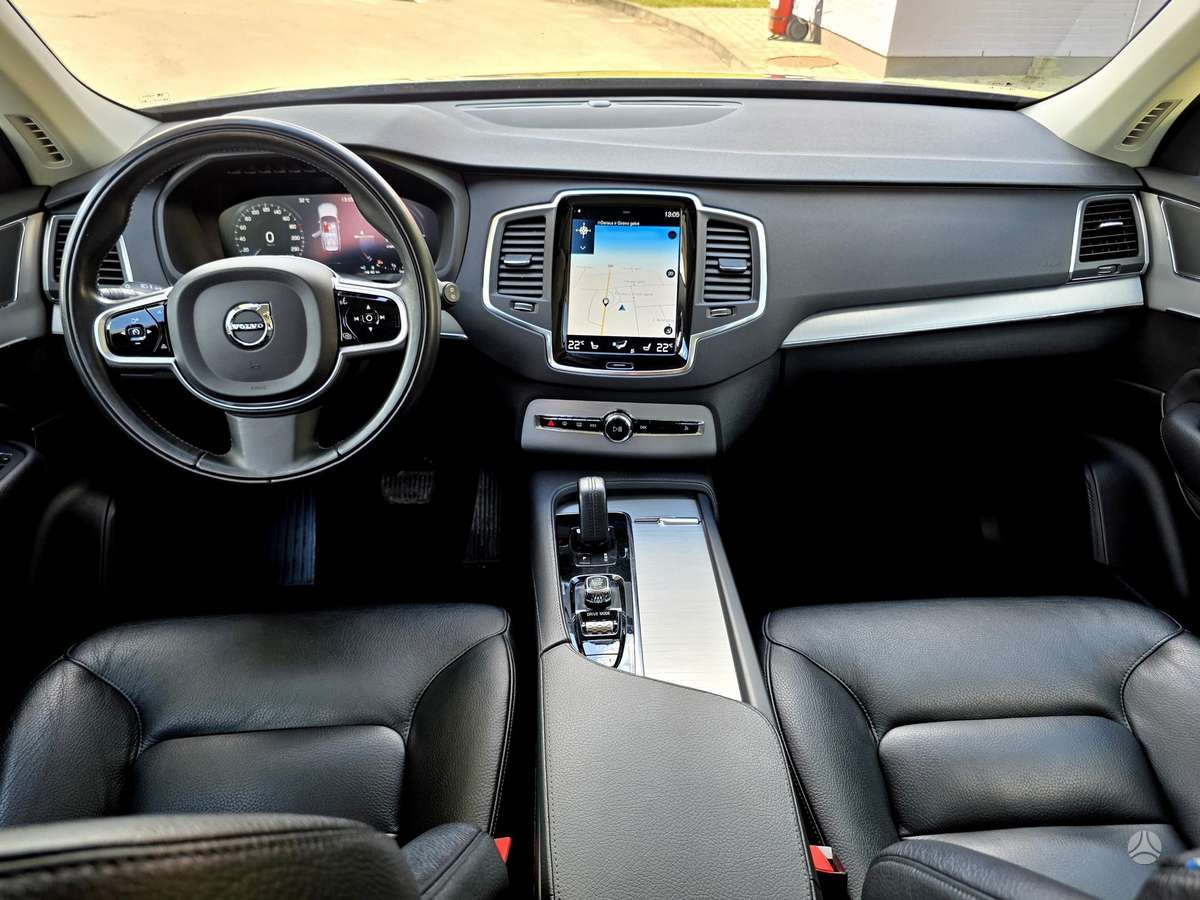 Volvo XC90 - 11