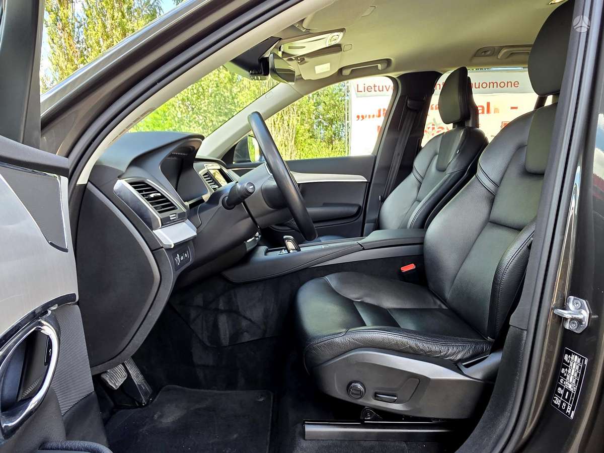 Volvo XC90 - 9