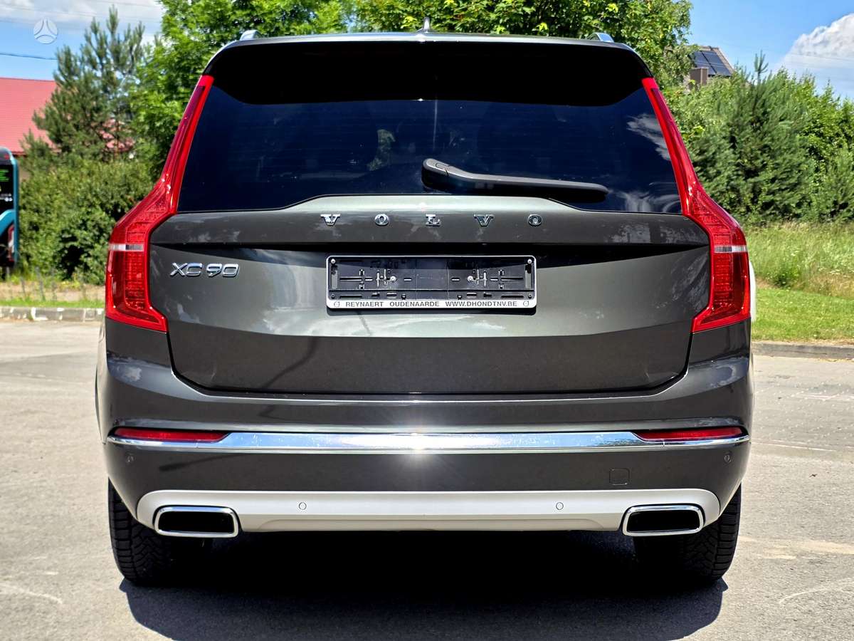 Volvo XC90 - 6
