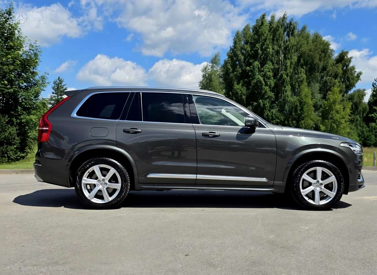 Volvo XC90 - 4
