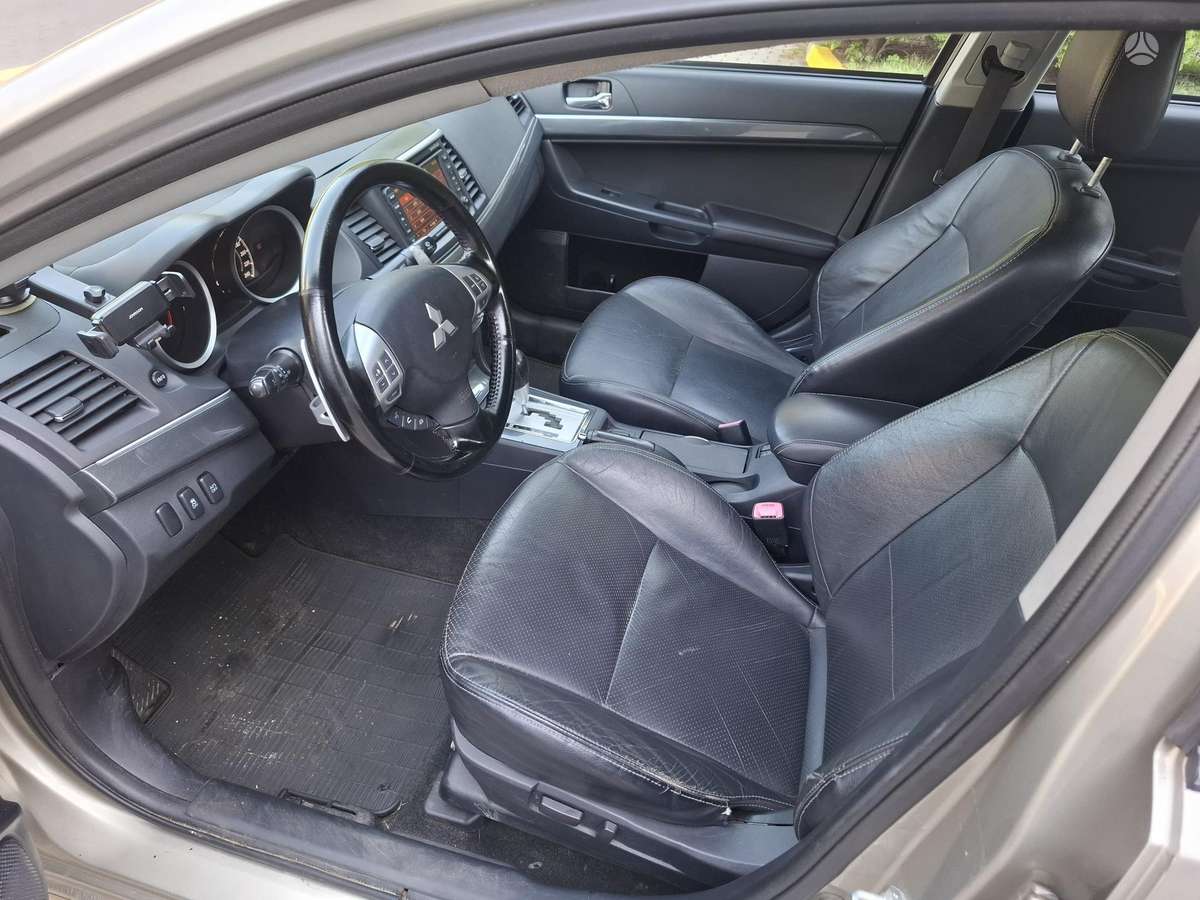 Mitsubishi Lancer, 1.8 l., Седан