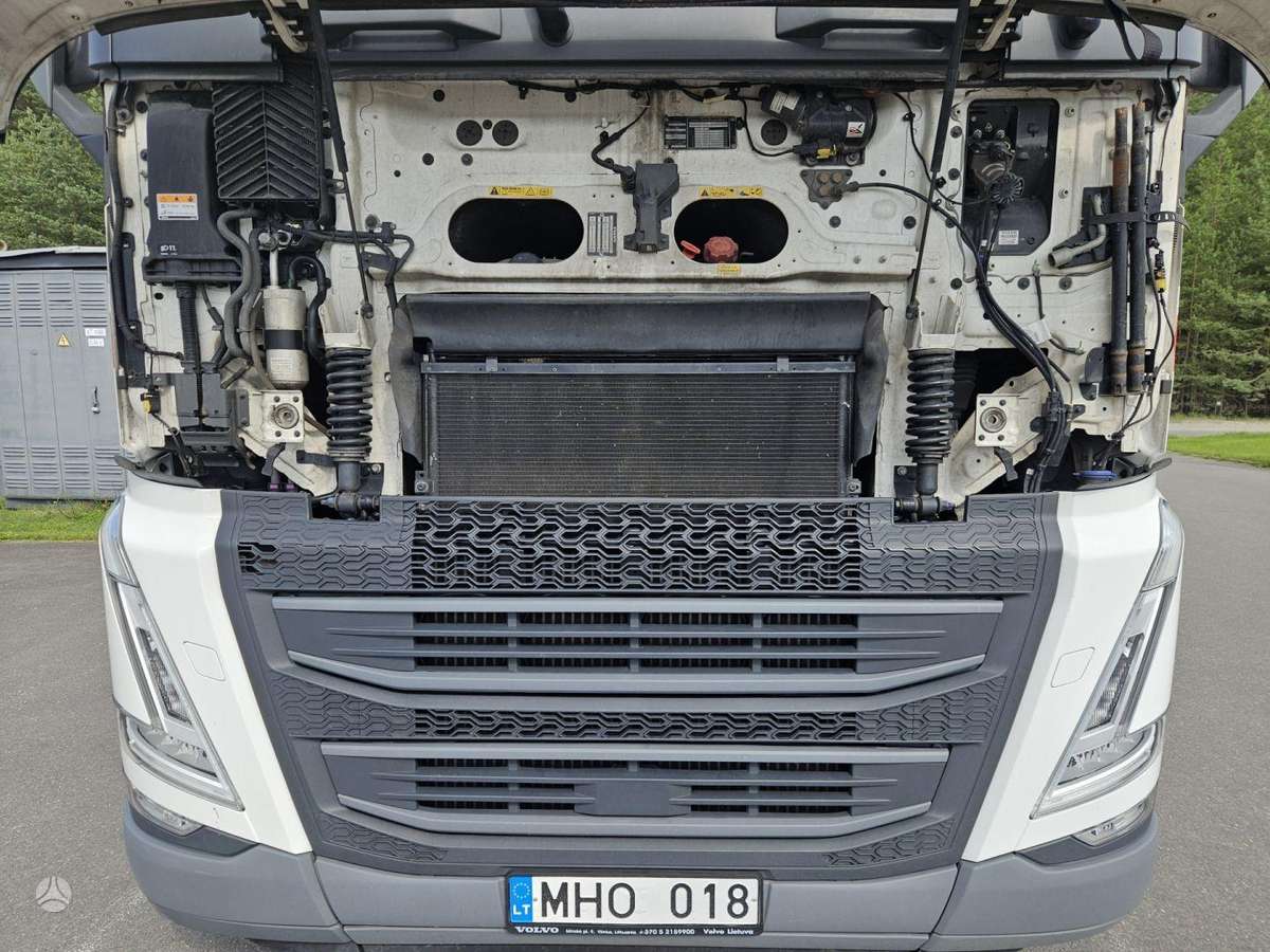 Volvo 460 XL, double sleeper