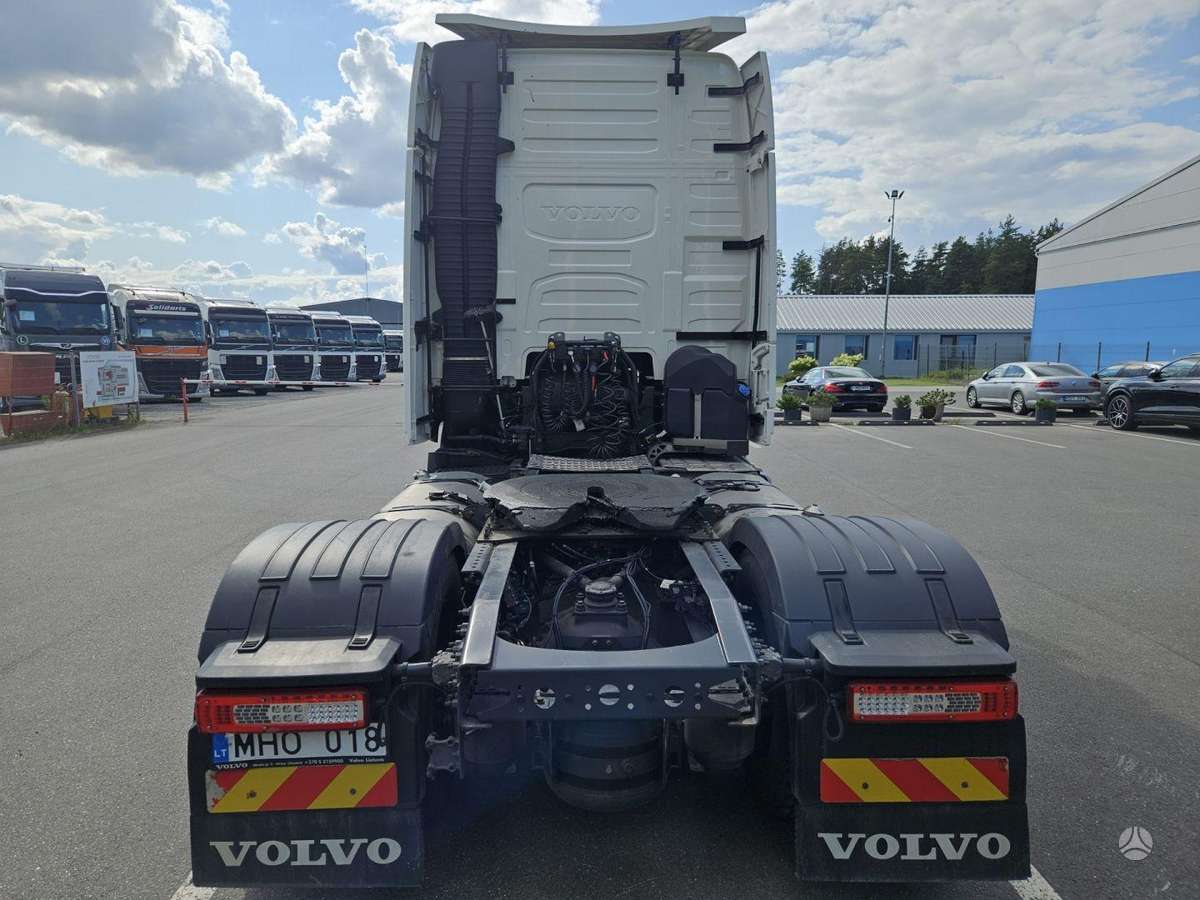 Volvo 460 XL, double sleeper