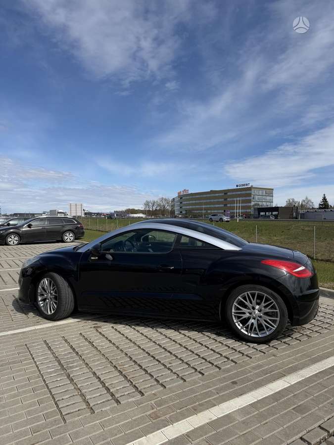 Peugeot RCZ - 8