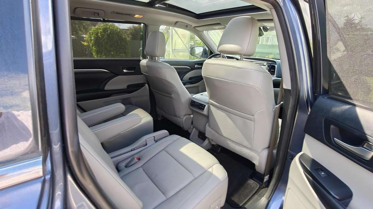 Toyota Highlander - 10