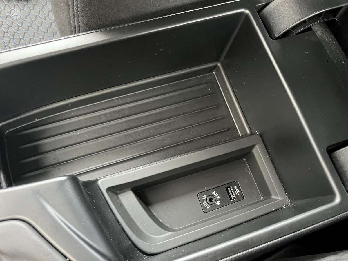 BMW 220, 2.0 l., coupe