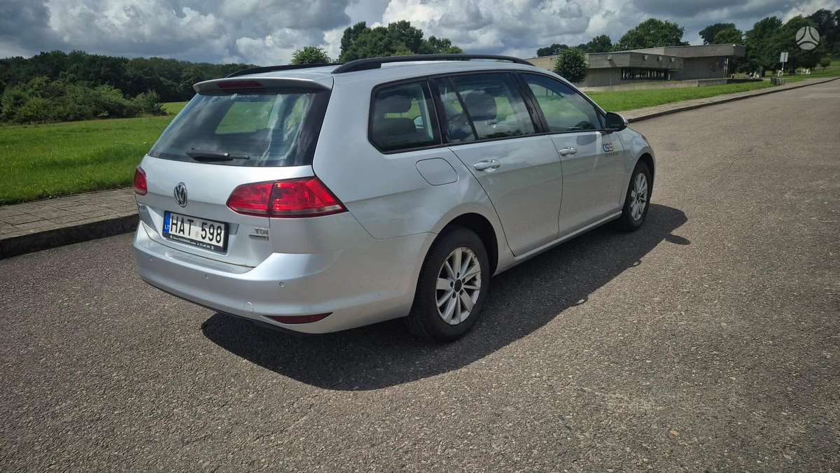 Volkswagen Golf - 3