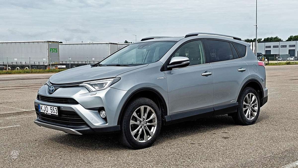 Toyota RAV4 - 1