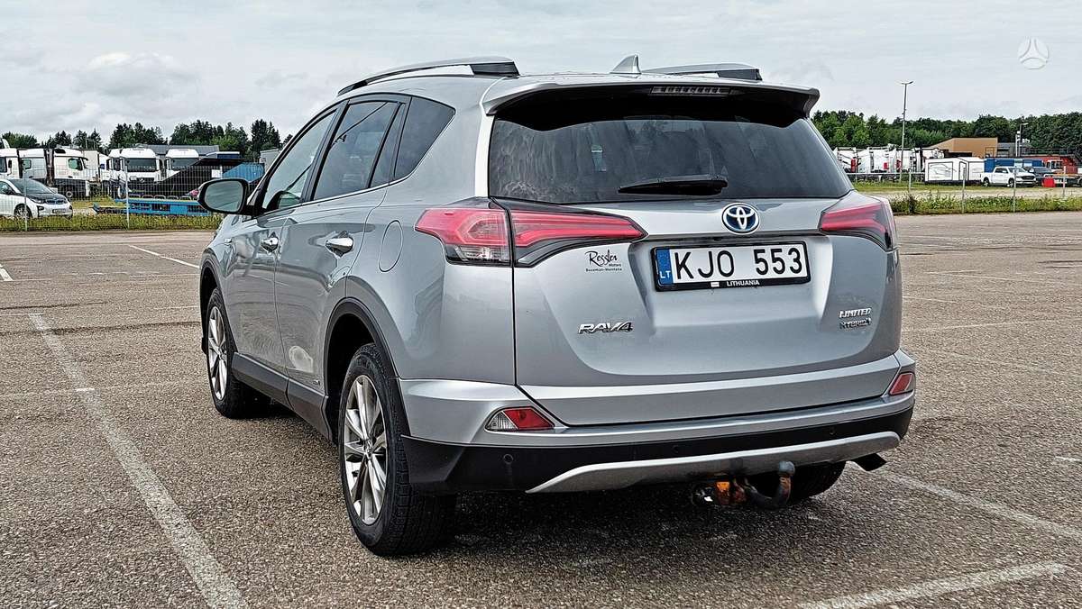 Toyota RAV4 - 10