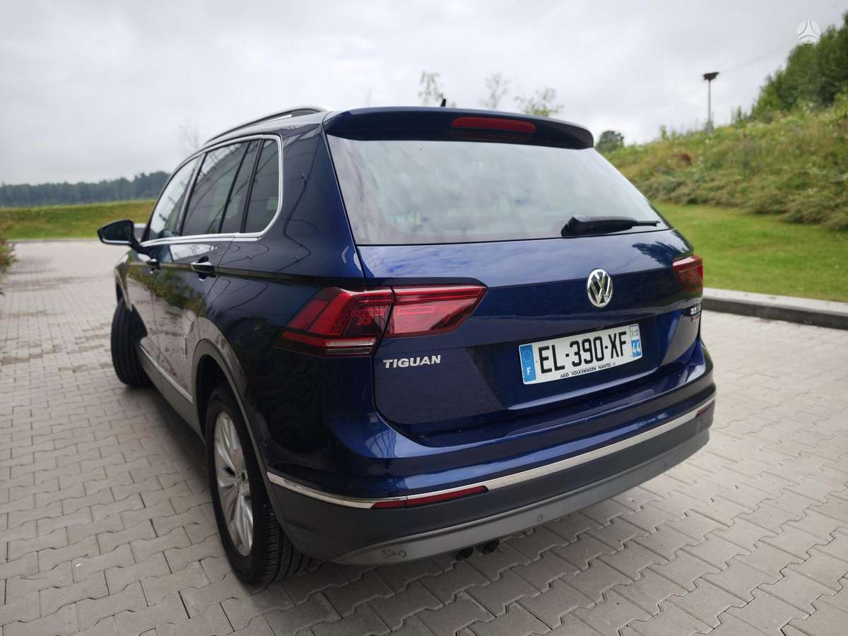Volkswagen Tiguan - 5