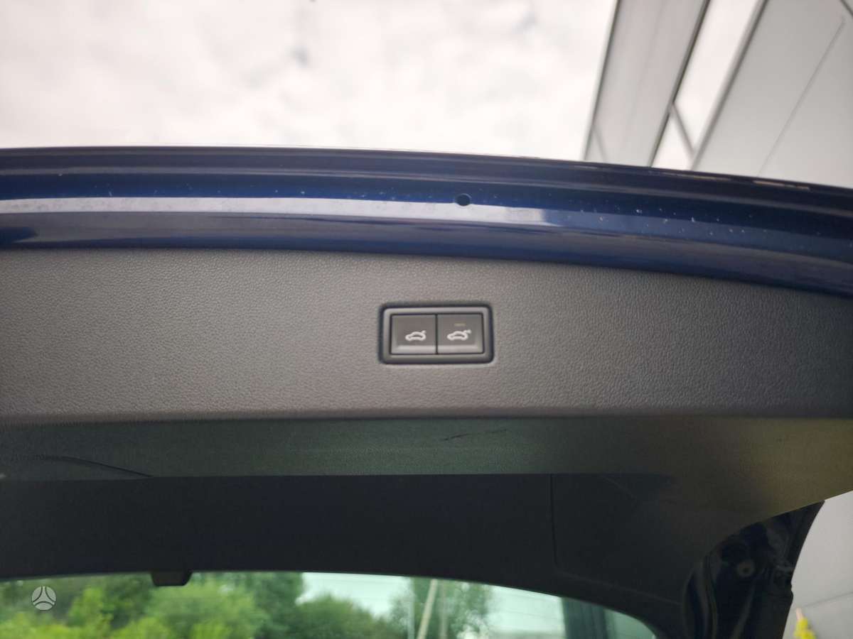 Volkswagen Tiguan - 12