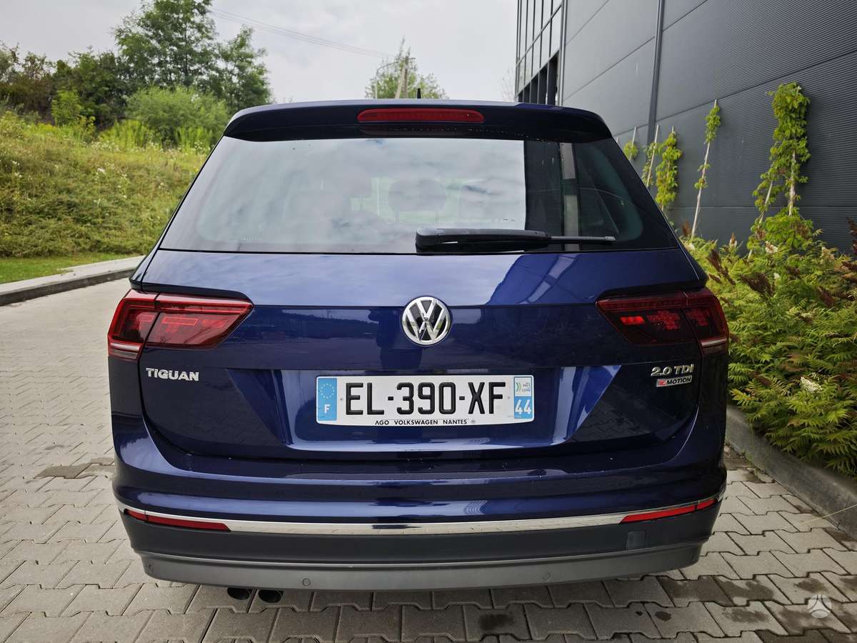 Volkswagen Tiguan - 4