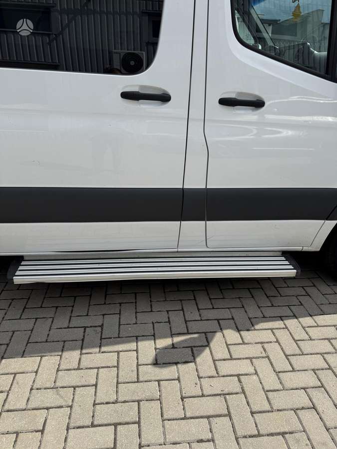 Mercedes-Benz Sprinter детали кузова