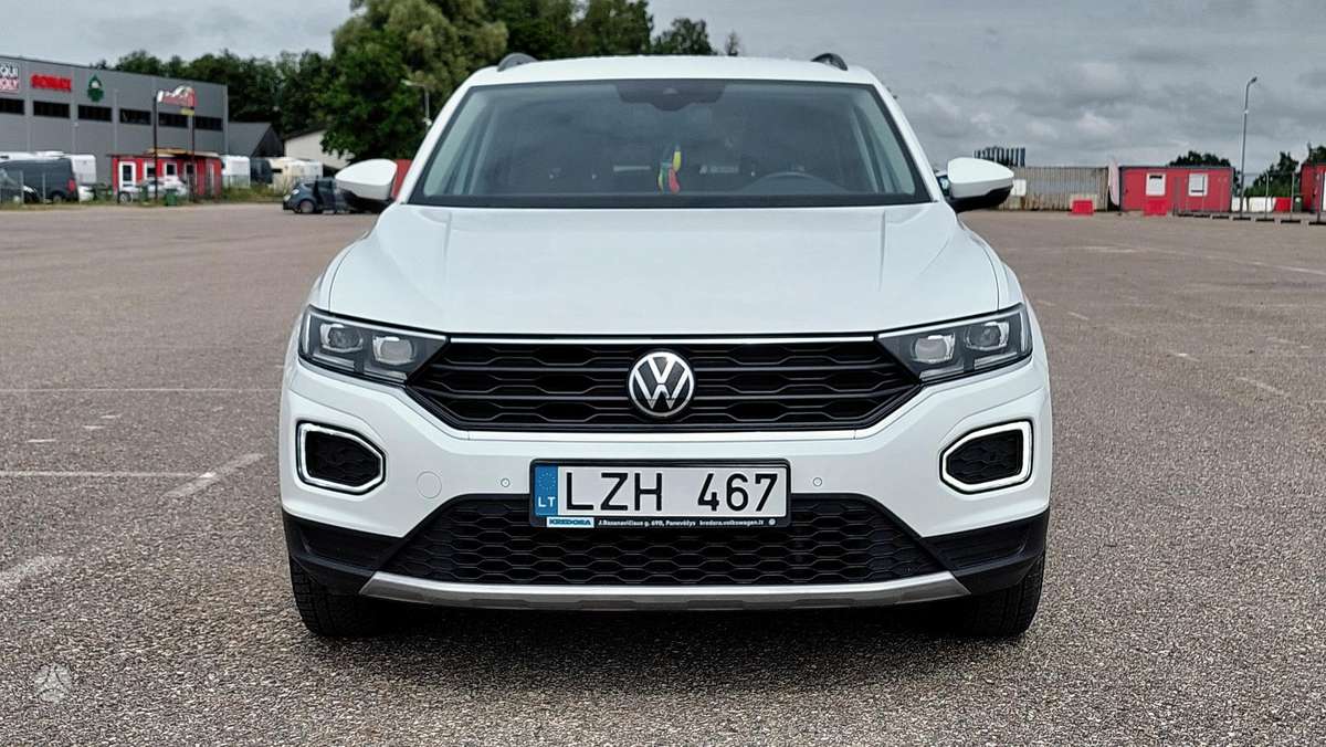 Volkswagen T-Roc - 8