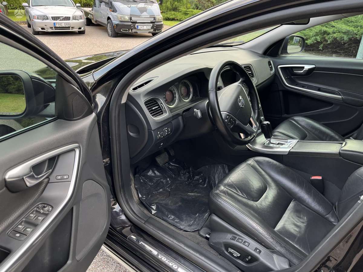 Volvo V60, 2.4 l., Универсал