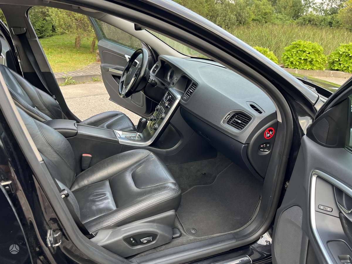 Volvo V60, 2.4 l., Универсал