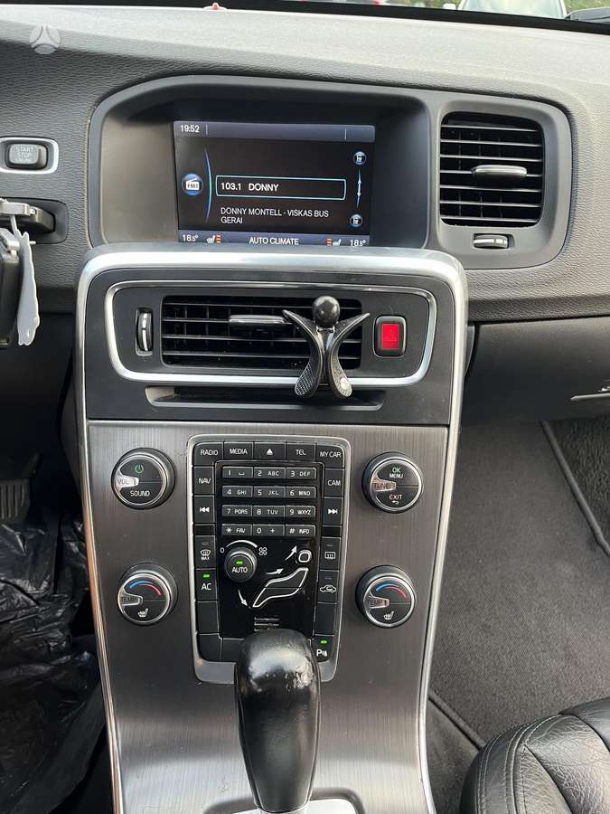 Volvo V60, 2.4 l., Универсал