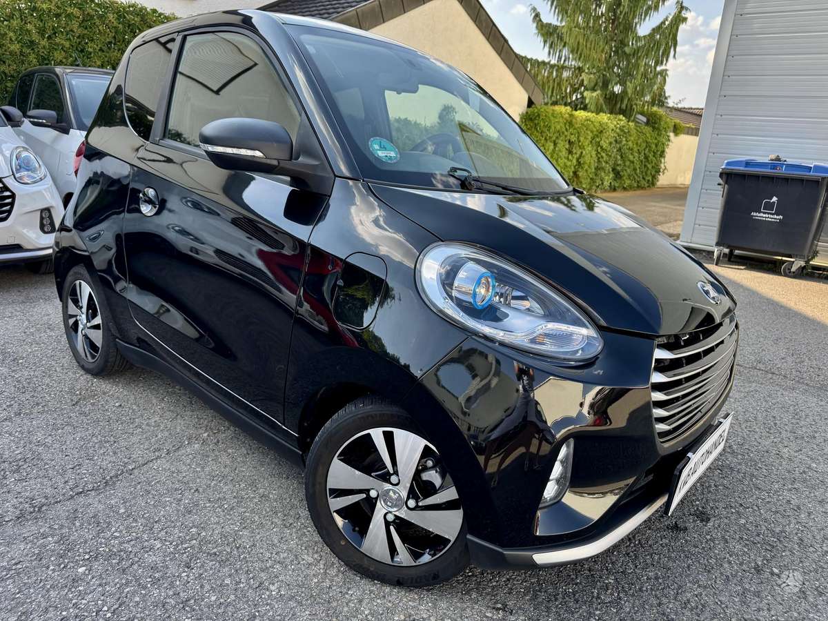 Zhidou KWB, 27 kWh, hatchback