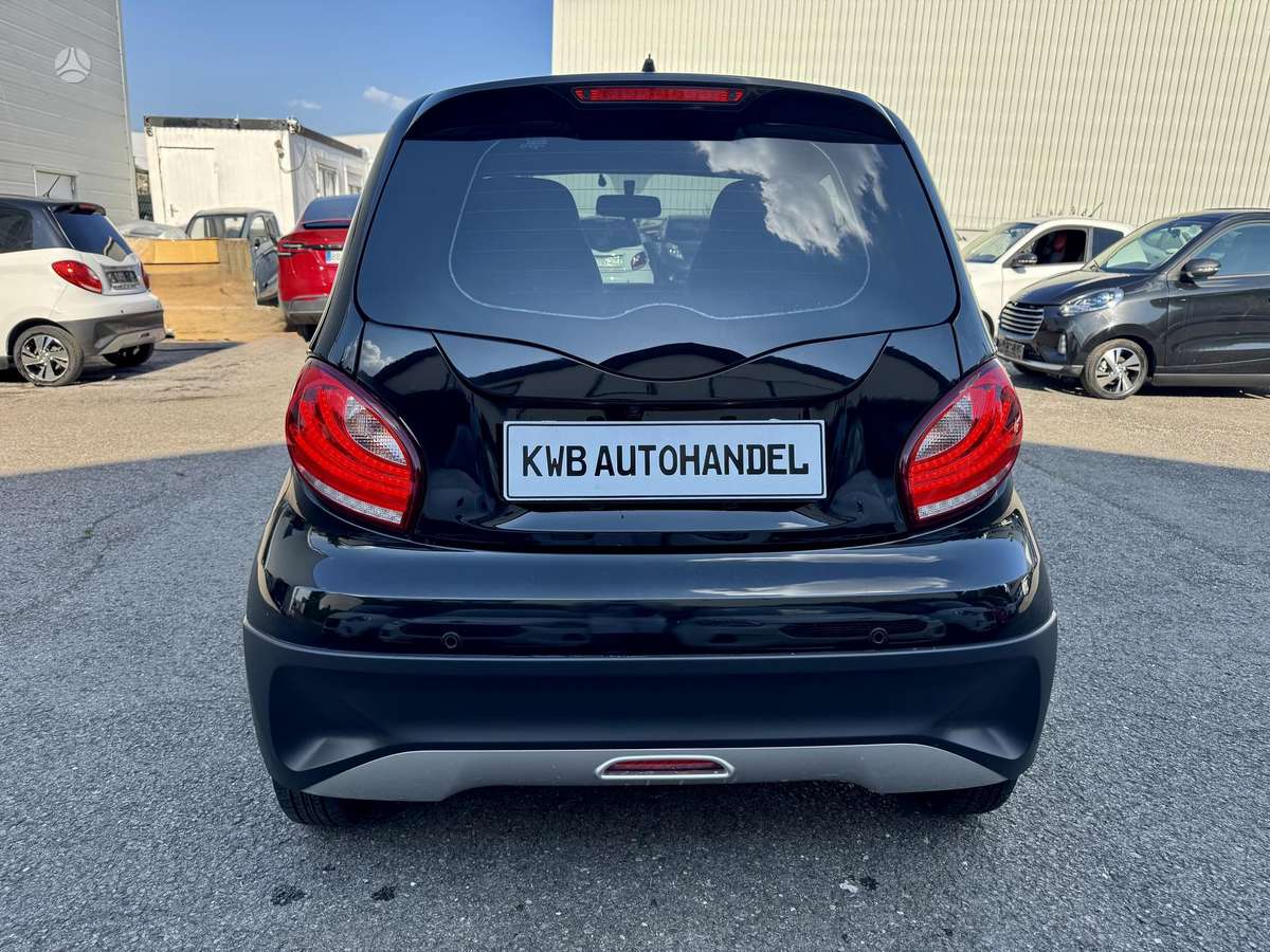 Zhidou KWB, 27 kWh, hatchback
