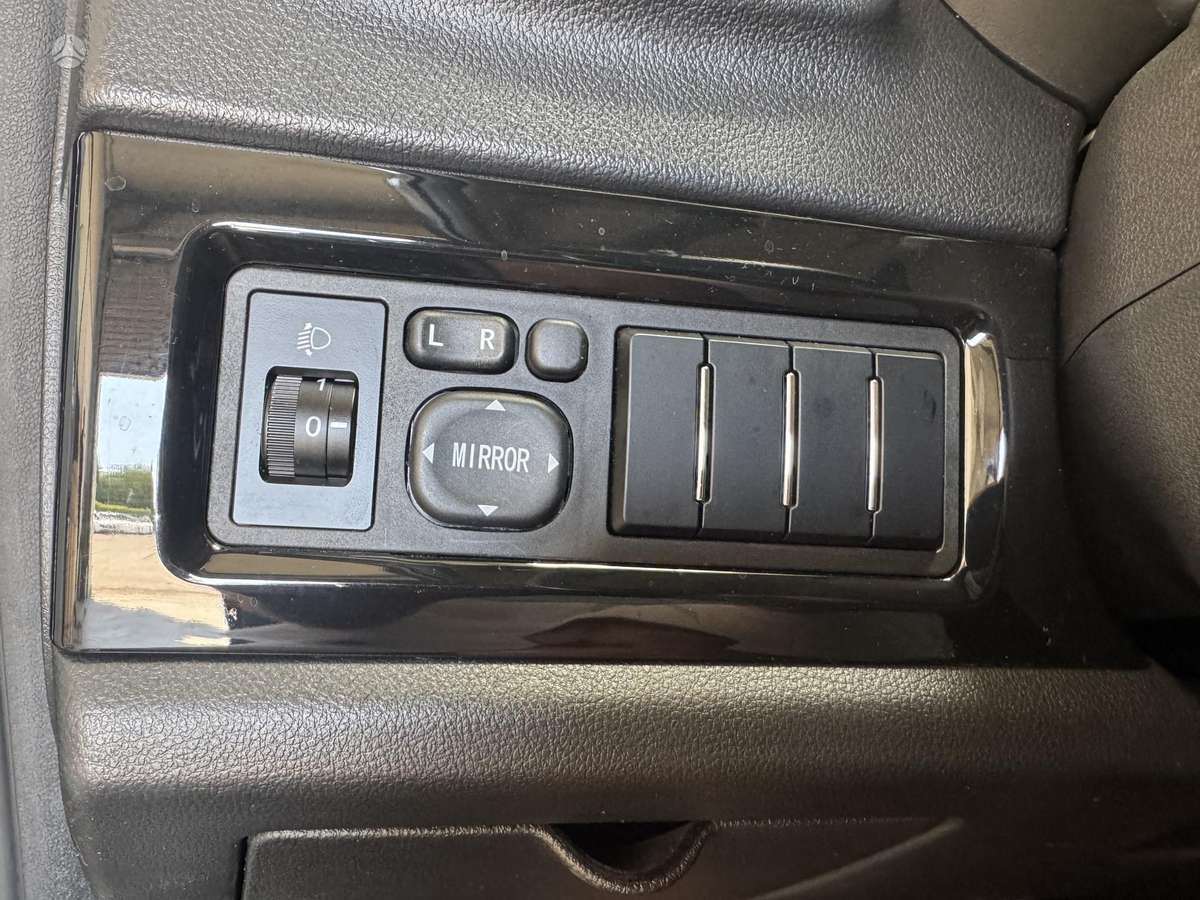Zhidou KWB, 27 kWh, hatchback