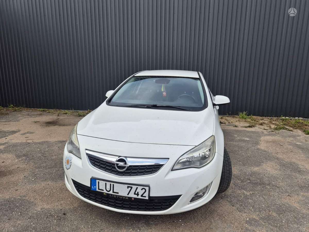 Opel Astra, 1.7 l., Хэтчбек