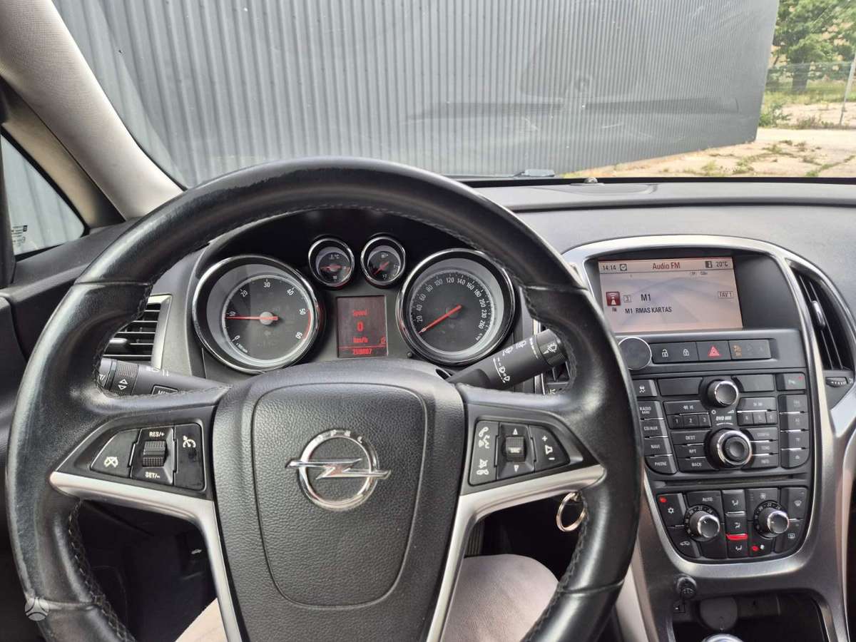 Opel Astra, 1.7 l., Хэтчбек