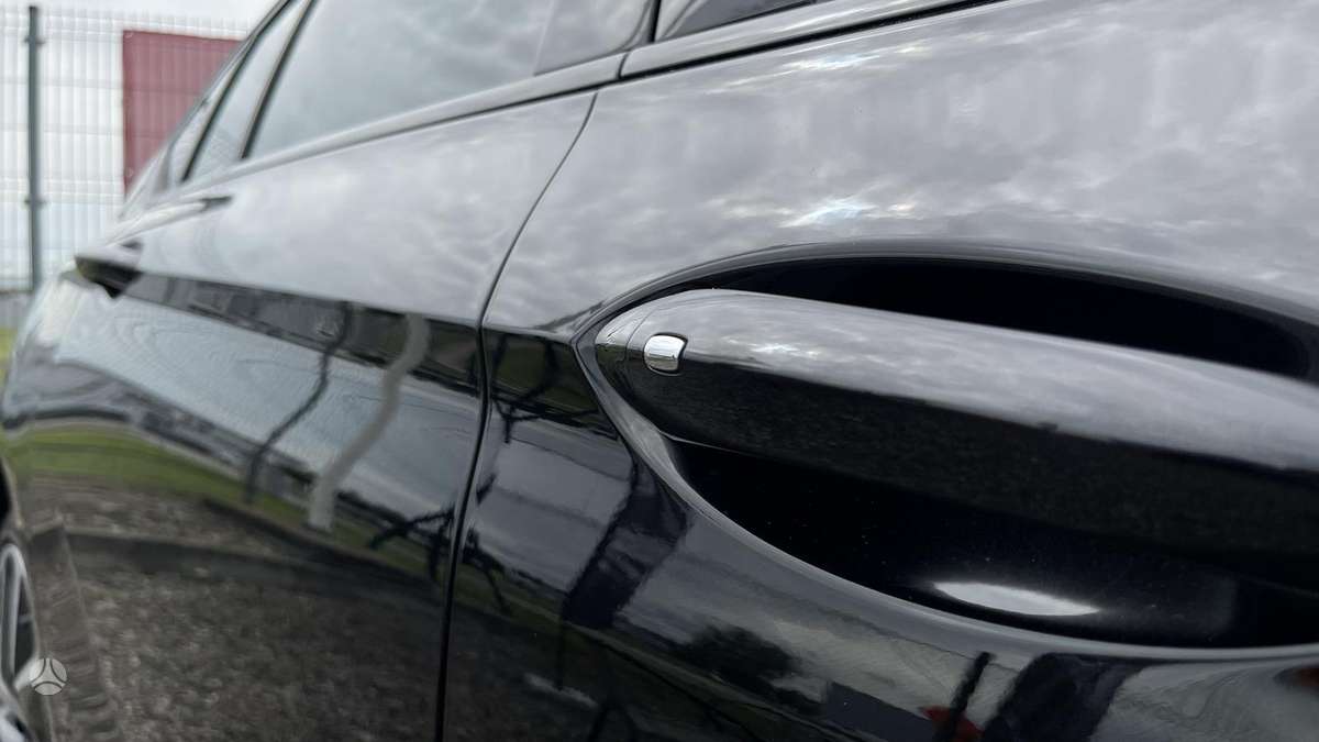 Opel Insignia, 2.0 l., hatchback