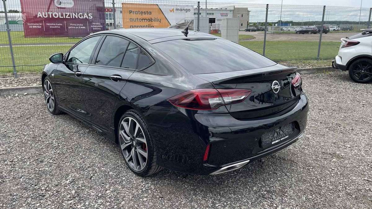 Opel Insignia, 2.0 l., hatchback