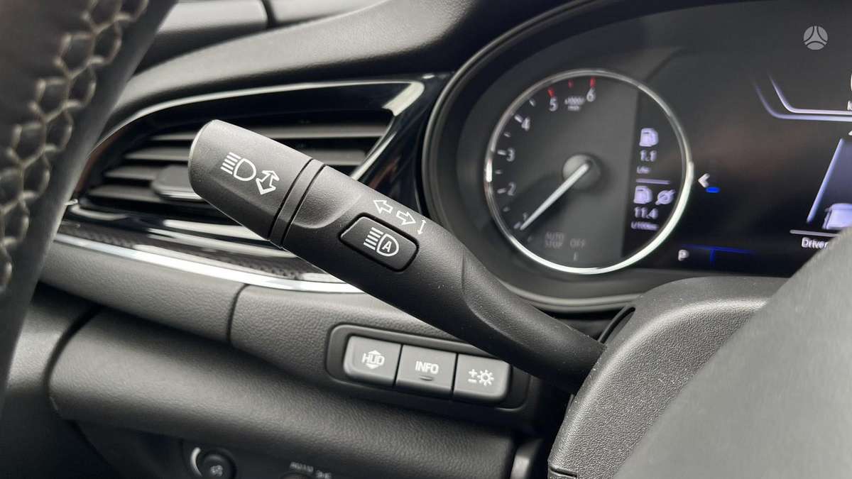 Opel Insignia, 2.0 l., hatchback