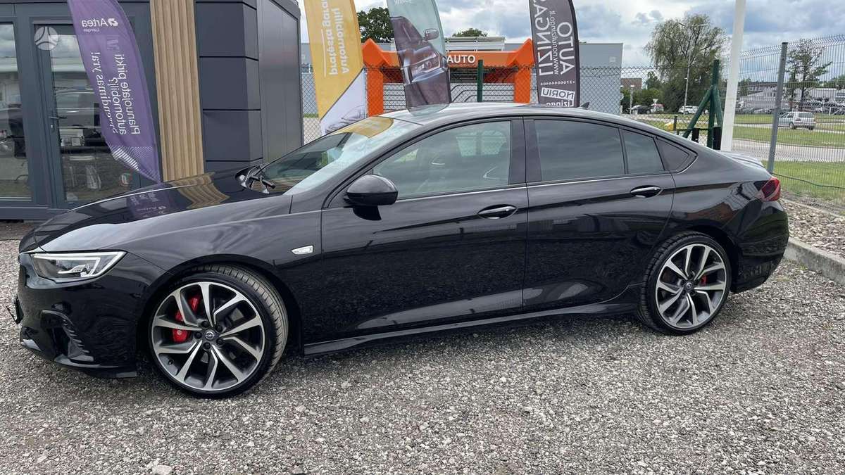 Opel Insignia, 2.0 l., hatchback