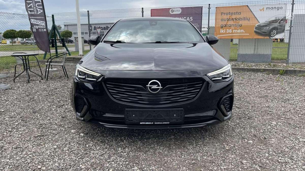 Opel Insignia, 2.0 l., hatchback