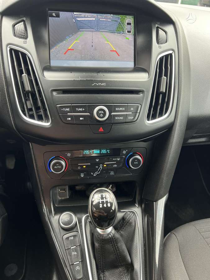 Ford Focus, 1.0 l., Хэтчбек