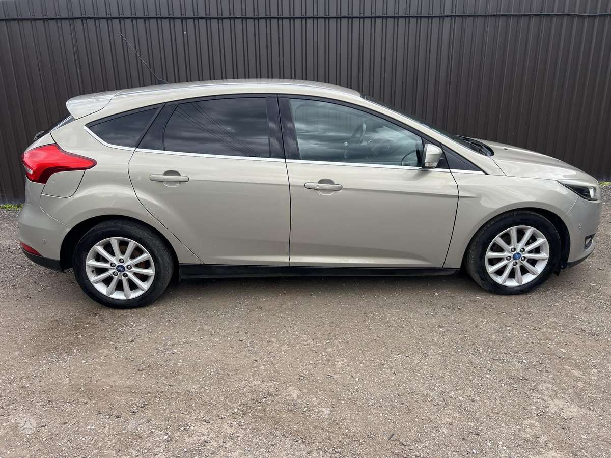 Ford Focus, 1.0 l., Хэтчбек