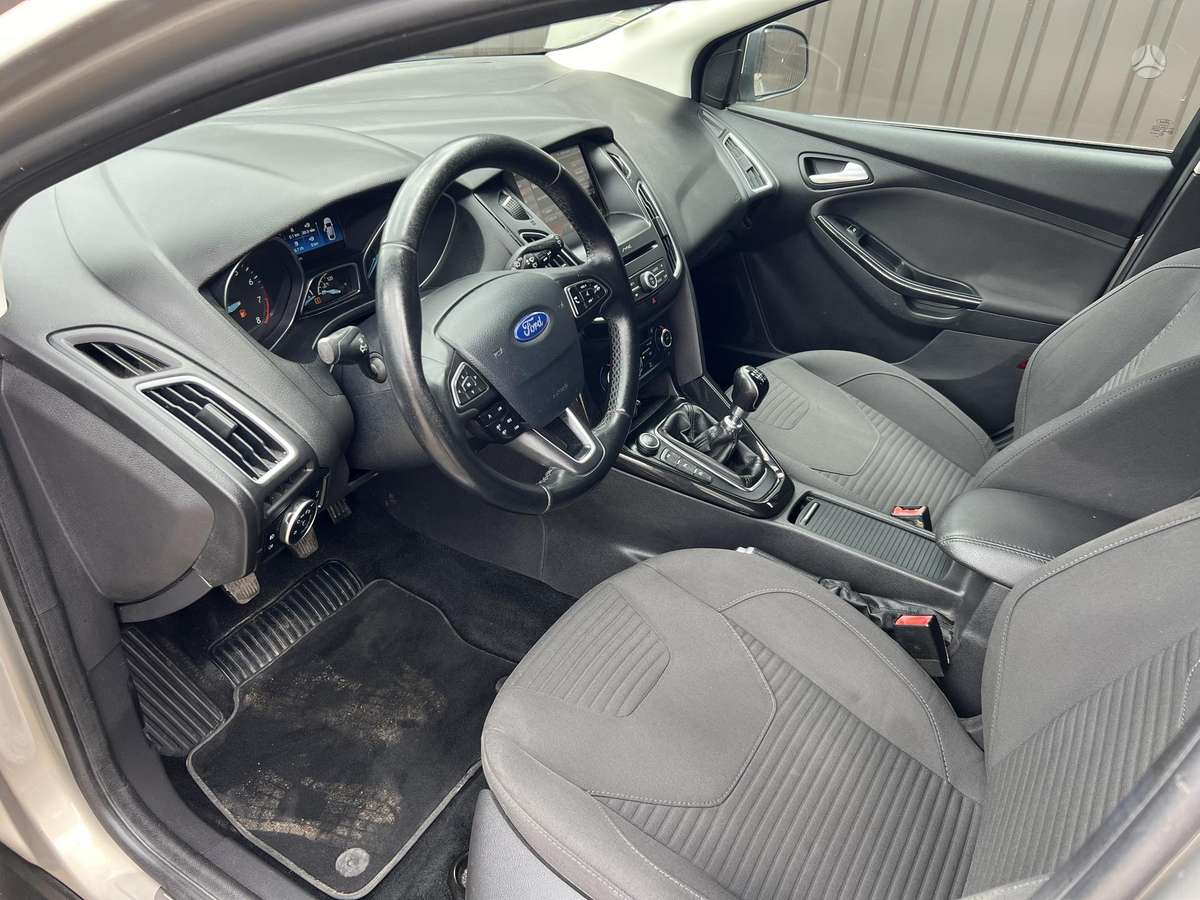 Ford Focus, 1.0 l., Хэтчбек