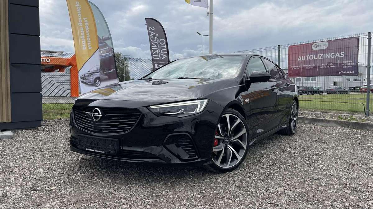 Opel Insignia, 2.0 l., hatchback