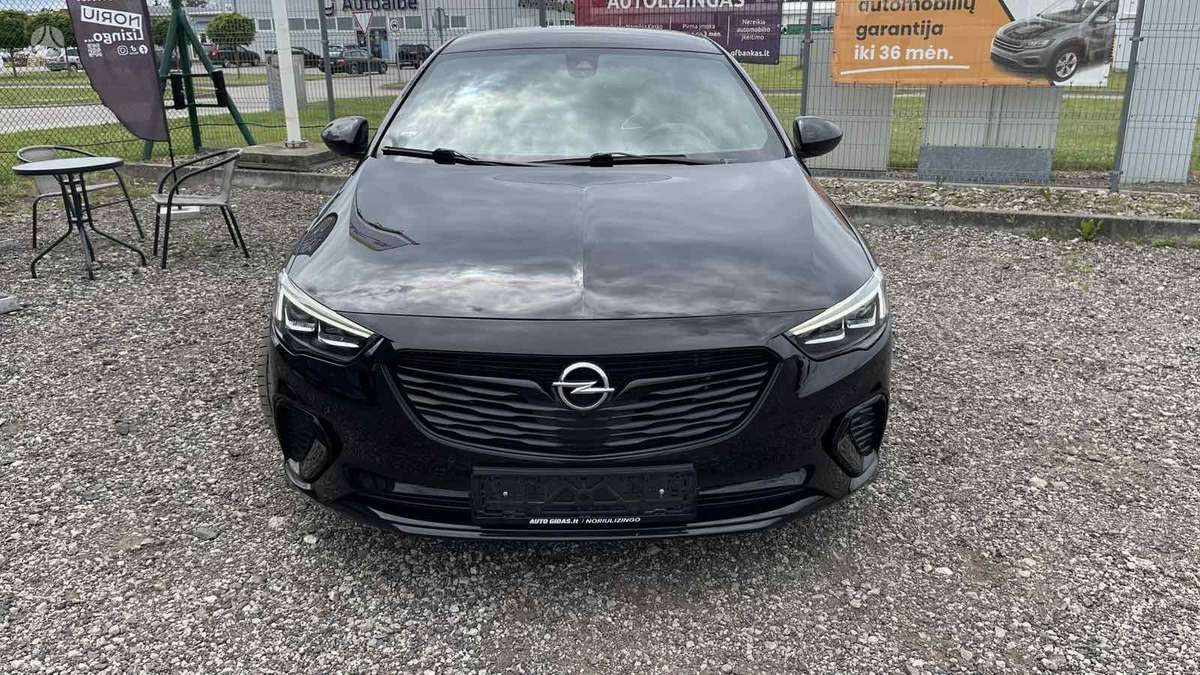 Opel Insignia, 2.0 l., hatchback