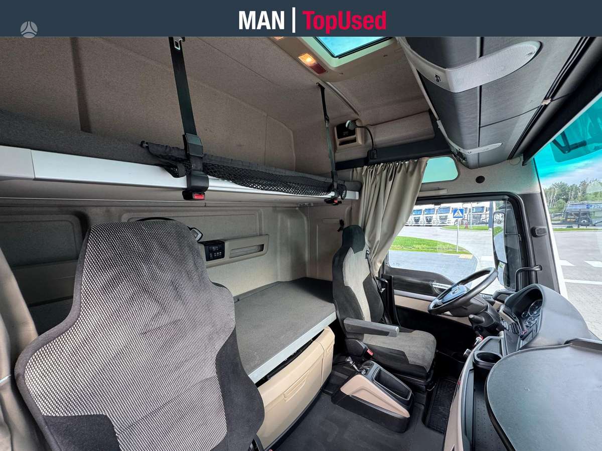 MAN TGX 18.460 4X2 ADR EXIII (01023), double sleeper