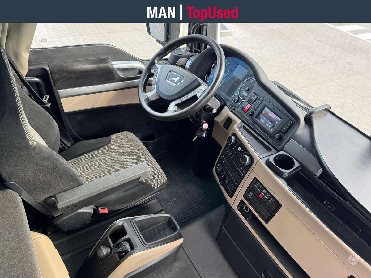 MAN TGX 18.460 4X2 BLS (01023), double sleeper