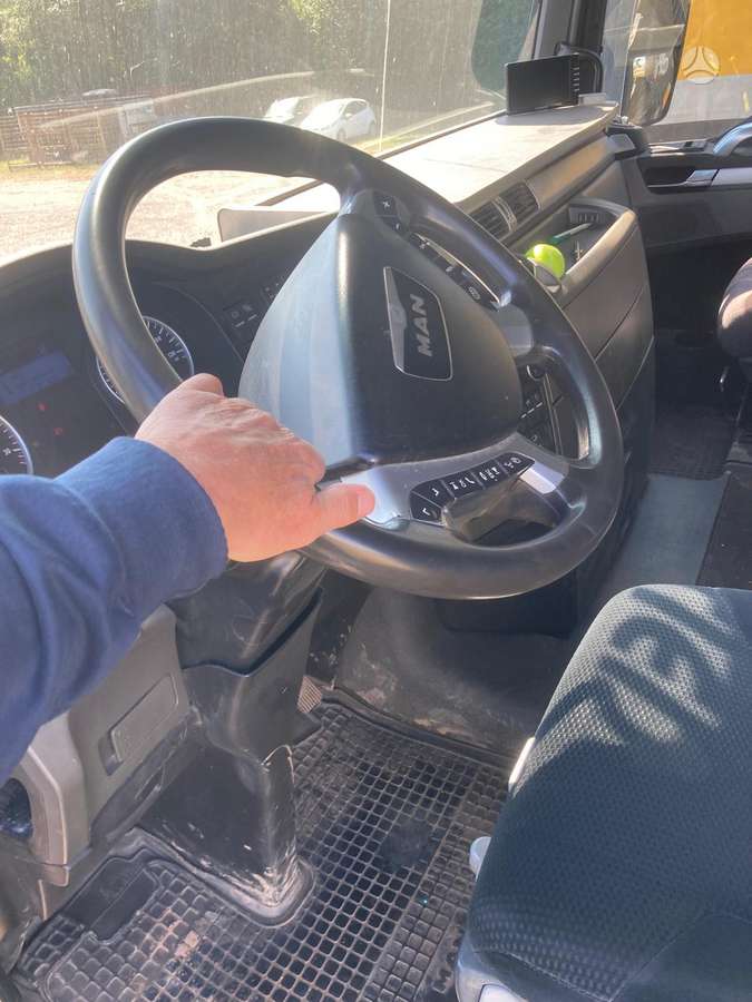 MAN 18.480 TGX, 1 спальное место