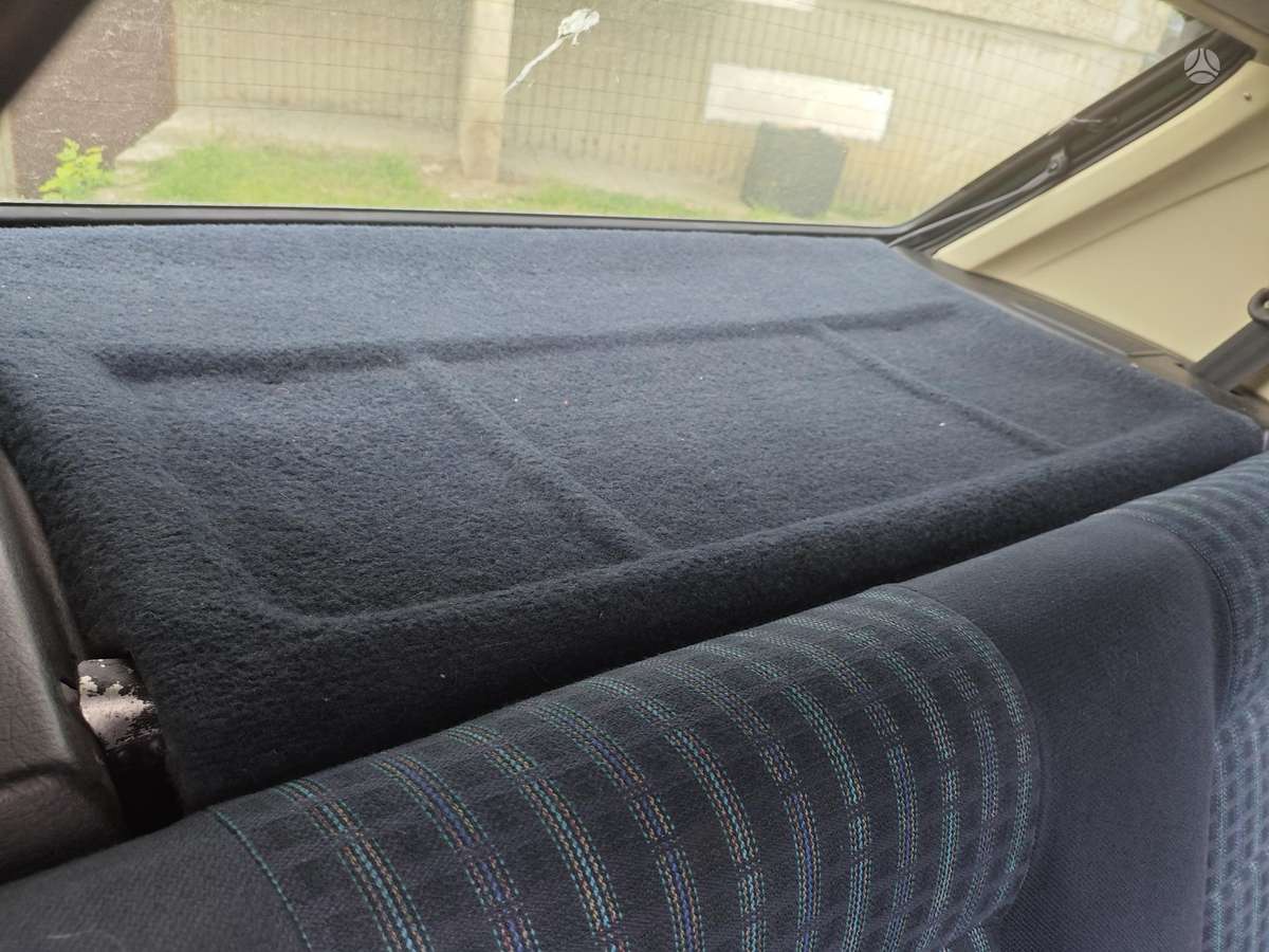 Volkswagen Golf - 12