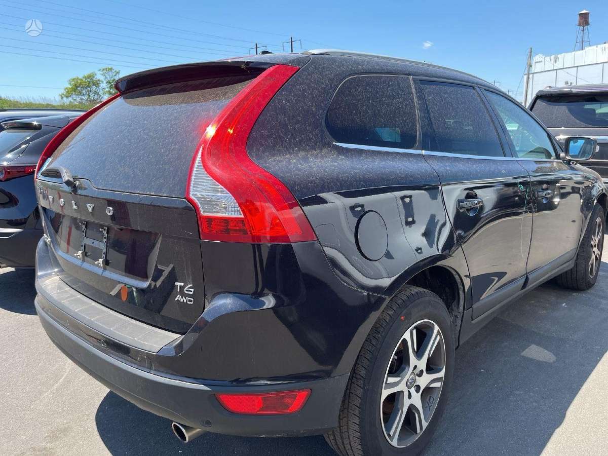 Volvo XC60 - 2