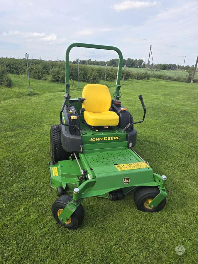John Deere 997 Z-TRAK, traktoriai